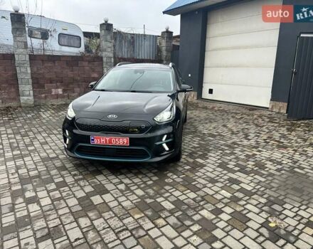Чорний Кіа Niro, об'ємом двигуна 0 л та пробігом 104 тис. км за 20923 $, фото 10 на Automoto.ua