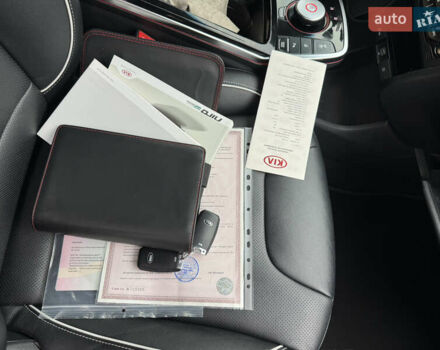 Чорний Кіа Niro, об'ємом двигуна 0 л та пробігом 109 тис. км за 17499 $, фото 60 на Automoto.ua