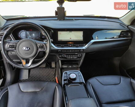 Черный Киа Niro, объемом двигателя 0 л и пробегом 124 тыс. км за 19500 $, фото 16 на Automoto.ua