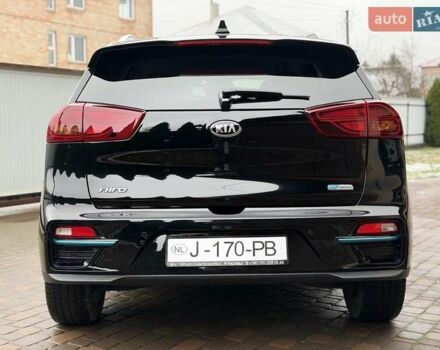 Чорний Кіа Niro, об'ємом двигуна 0 л та пробігом 89 тис. км за 20799 $, фото 14 на Automoto.ua
