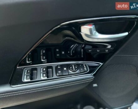 Киа Niro 2020 в Виннице на Automoto.ua Черный Киа Niro, объемом двигателя 0 л и пробегом 110 тыс. км за 18880 $, фото 10 на Automoto.ua