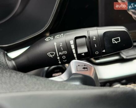 Чорний Кіа Niro, об'ємом двигуна 0 л та пробігом 89 тис. км за 20799 $, фото 50 на Automoto.ua