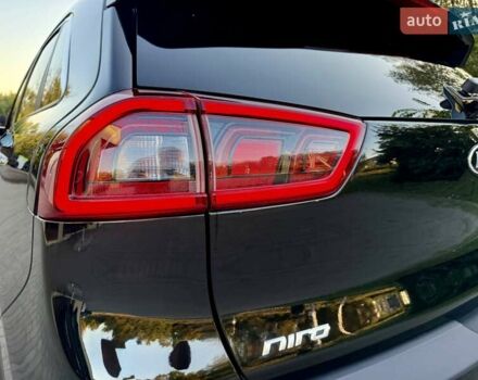 Киа Niro 2020 в Бердичеве на Automoto.ua Черный Киа Niro, объемом двигателя 0 л и пробегом 128 тыс. км за 16700 $, фото 34 на Automoto.ua