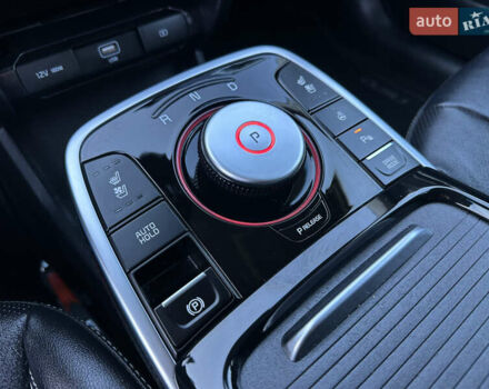 Чорний Кіа Niro, об'ємом двигуна 0 л та пробігом 144 тис. км за 19500 $, фото 58 на Automoto.ua