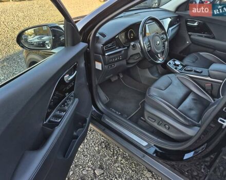 Черный Киа Niro, объемом двигателя 0 л и пробегом 132 тыс. км за 19449 $, фото 36 на Automoto.ua