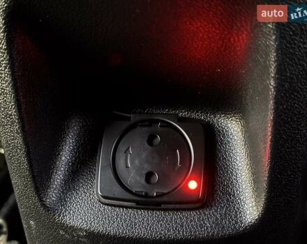 Черный Киа Niro, объемом двигателя 0 л и пробегом 110 тыс. км за 17999 $, фото 61 на Automoto.ua