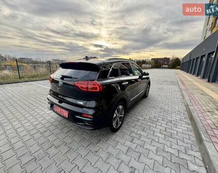 Черный Киа Niro, объемом двигателя 0 л и пробегом 128 тыс. км за 19600 $, фото 4 на Automoto.ua