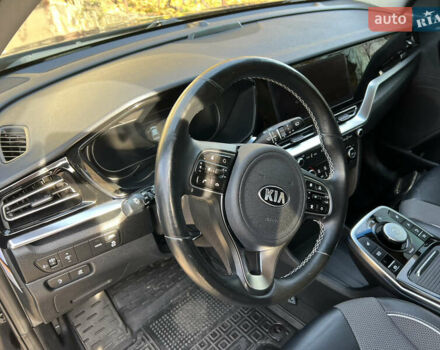 Черный Киа Niro, объемом двигателя 0 л и пробегом 112 тыс. км за 19500 $, фото 16 на Automoto.ua