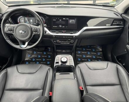 Черный Киа Niro, объемом двигателя 0 л и пробегом 112 тыс. км за 21900 $, фото 3 на Automoto.ua