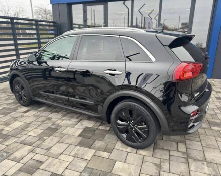 Черный Киа Niro, объемом двигателя 0 л и пробегом 112 тыс. км за 21900 $, фото 9 на Automoto.ua