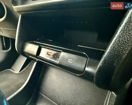 Киа Niro 2020 в Трускавце на Automoto.ua Черный Киа Niro, объемом двигателя 0 л и пробегом 97 тыс. км за 16999 $, фото 49 на Automoto.ua