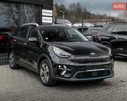 Черный Киа Niro, объемом двигателя 0 л и пробегом 114 тыс. км за 21900 $, фото 2 на Automoto.ua