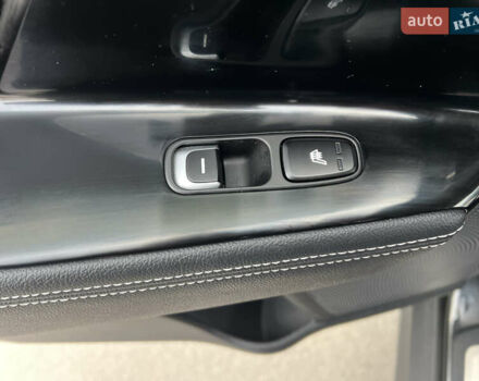 Чорний Кіа Niro, об'ємом двигуна 0 л та пробігом 140 тис. км за 17999 $, фото 35 на Automoto.ua