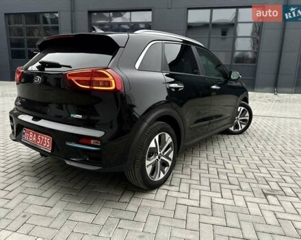Чорний Кіа Niro, об'ємом двигуна 0 л та пробігом 134 тис. км за 18950 $, фото 7 на Automoto.ua