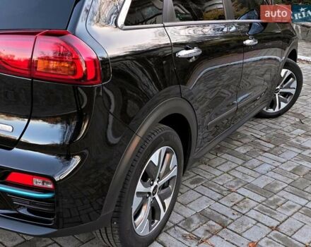 Черный Киа Niro, объемом двигателя 0 л и пробегом 115 тыс. км за 19999 $, фото 19 на Automoto.ua