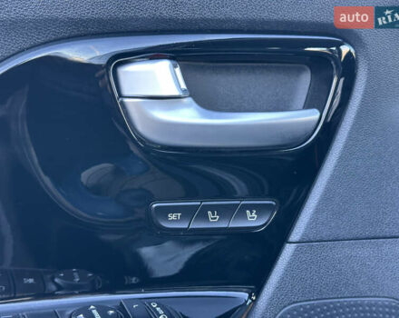 Чорний Кіа Niro, об'ємом двигуна 0 л та пробігом 144 тис. км за 19500 $, фото 40 на Automoto.ua