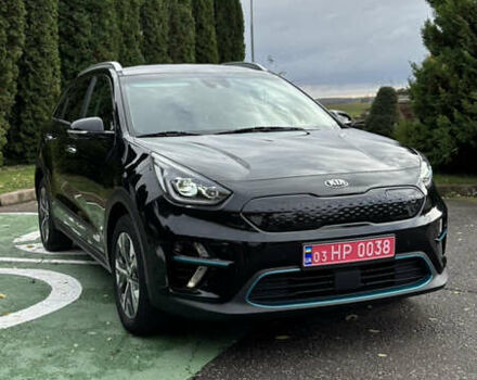 Чорний Кіа Niro, об'ємом двигуна 0 л та пробігом 110 тис. км за 19500 $, фото 39 на Automoto.ua