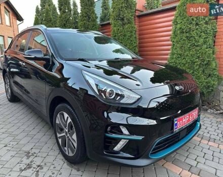Чорний Кіа Niro, об'ємом двигуна 0 л та пробігом 126 тис. км за 19500 $, фото 2 на Automoto.ua