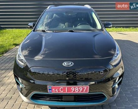 Чорний Кіа Niro, об'ємом двигуна 0 л та пробігом 135 тис. км за 18800 $, фото 5 на Automoto.ua