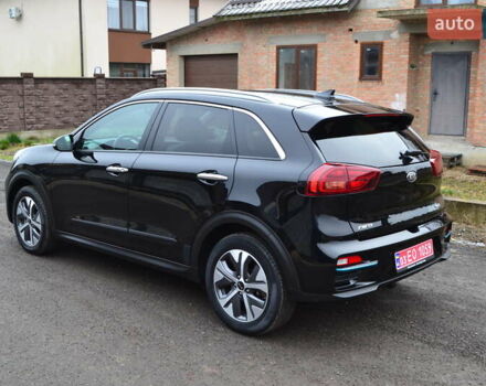 Чорний Кіа Niro, об'ємом двигуна 0 л та пробігом 169 тис. км за 18450 $, фото 19 на Automoto.ua