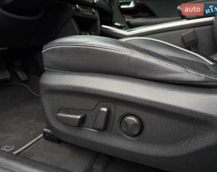 Чорний Кіа Niro, об'ємом двигуна 0 л та пробігом 89 тис. км за 20799 $, фото 44 на Automoto.ua
