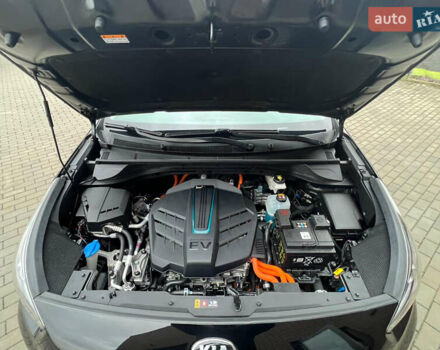 Черный Киа Niro, объемом двигателя 0 л и пробегом 140 тыс. км за 21500 $, фото 24 на Automoto.ua