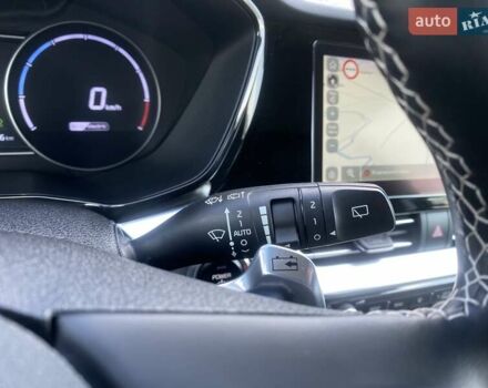 Чорний Кіа Niro, об'ємом двигуна 0 л та пробігом 131 тис. км за 21500 $, фото 31 на Automoto.ua