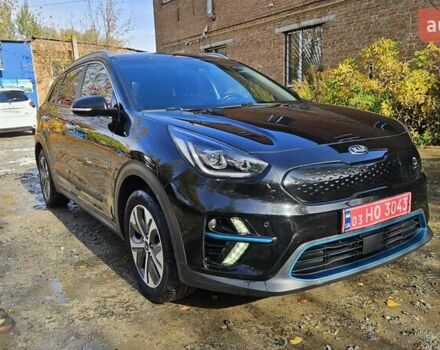 Киа Niro 2020 в Радомышле на Automoto.ua Черный Киа Niro, объемом двигателя 0 л и пробегом 139 тыс. км за 19600 $, фото 8 на Automoto.ua