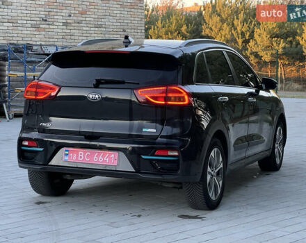 Чорний Кіа Niro, об'ємом двигуна 0 л та пробігом 149 тис. км за 18999 $, фото 6 на Automoto.ua