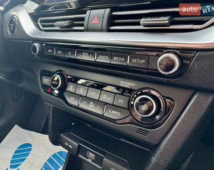 Черный Киа Niro, объемом двигателя 0 л и пробегом 128 тыс. км за 19600 $, фото 48 на Automoto.ua