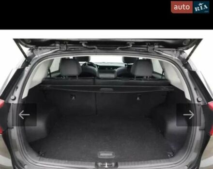 Чорний Кіа Niro, об'ємом двигуна 0 л та пробігом 65 тис. км за 16499 $, фото 3 на Automoto.ua