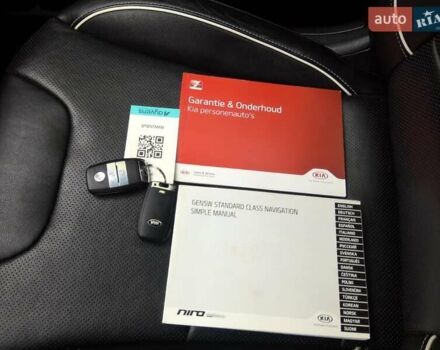 Черный Киа Niro, объемом двигателя 0 л и пробегом 122 тыс. км за 18900 $, фото 13 на Automoto.ua