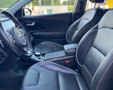 Черный Киа Niro, объемом двигателя 0 л и пробегом 152 тыс. км за 19200 $, фото 27 на Automoto.ua