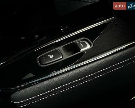Чорний Кіа Niro, об'ємом двигуна 0 л та пробігом 68 тис. км за 24200 $, фото 81 на Automoto.ua