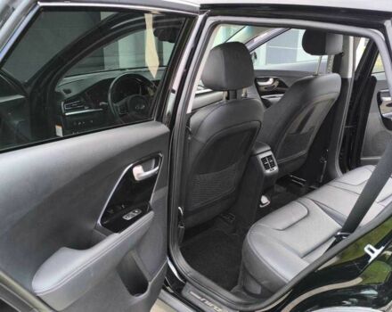 Киа Niro 2020 в Киеве на Automoto.ua Черный Киа Niro, объемом двигателя 1.6 л и пробегом 83 тыс. км за 12800 $, фото 6 на Automoto.ua