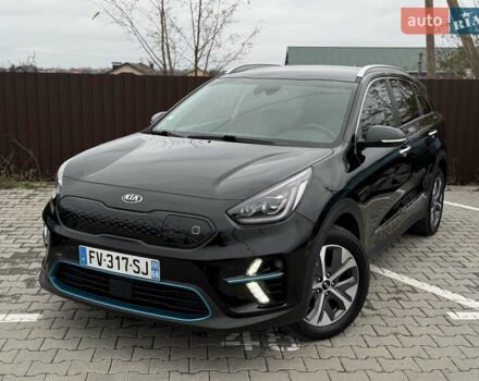 Черный Киа Niro, объемом двигателя 0 л и пробегом 61 тыс. км за 19300 $, фото 6 на Automoto.ua
