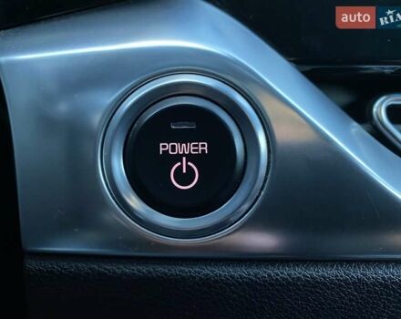 Чорний Кіа Niro, об'ємом двигуна 0 л та пробігом 88 тис. км за 21900 $, фото 7 на Automoto.ua