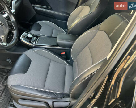 Черный Киа Niro, объемом двигателя 0 л и пробегом 112 тыс. км за 19500 $, фото 10 на Automoto.ua