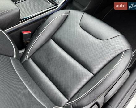 Черный Киа Niro, объемом двигателя 0 л и пробегом 78 тыс. км за 21700 $, фото 57 на Automoto.ua