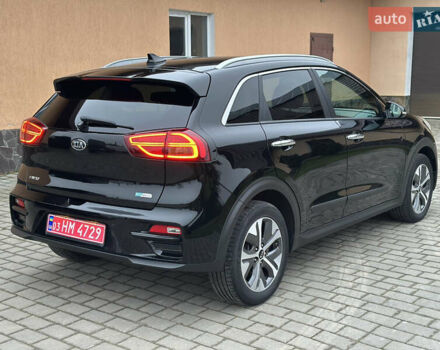Черный Киа Niro, объемом двигателя 0 л и пробегом 135 тыс. км за 18650 $, фото 3 на Automoto.ua