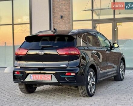Черный Киа Niro, объемом двигателя 0 л и пробегом 110 тыс. км за 17999 $, фото 19 на Automoto.ua