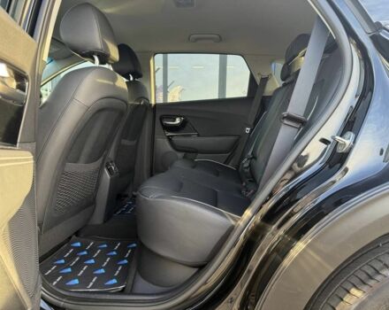 Черный Киа Niro, объемом двигателя 0 л и пробегом 104 тыс. км за 19900 $, фото 18 на Automoto.ua