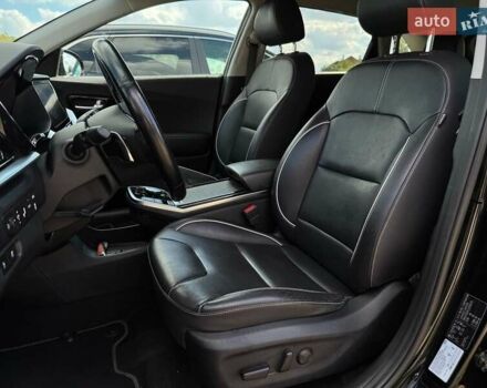 Черный Киа Niro, объемом двигателя 0 л и пробегом 69 тыс. км за 22200 $, фото 33 на Automoto.ua