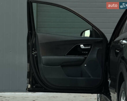 Черный Киа Niro, объемом двигателя 0 л и пробегом 142 тыс. км за 18900 $, фото 31 на Automoto.ua