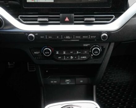 Кіа Niro 2020 у Києві на Automoto.ua Чорний Кіа Niro, об'ємом двигуна 0 л та пробігом 59 тис. км за 15700 $, фото 14 на Automoto.ua