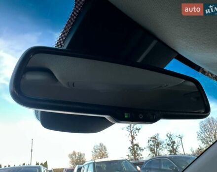 Чорний Кіа Niro, об'ємом двигуна 0 л та пробігом 68 тис. км за 24200 $, фото 11 на Automoto.ua