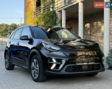 Черный Киа Niro, объемом двигателя 0 л и пробегом 50 тыс. км за 23499 $, фото 18 на Automoto.ua