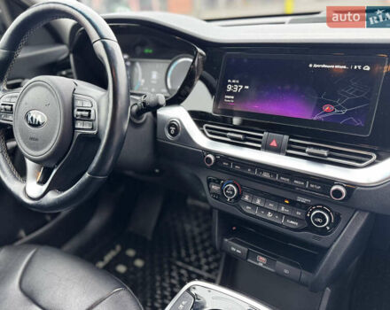 Черный Киа Niro, объемом двигателя 0 л и пробегом 159 тыс. км за 18950 $, фото 15 на Automoto.ua