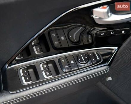 Черный Киа Niro, объемом двигателя 0 л и пробегом 110 тыс. км за 17450 $, фото 49 на Automoto.ua