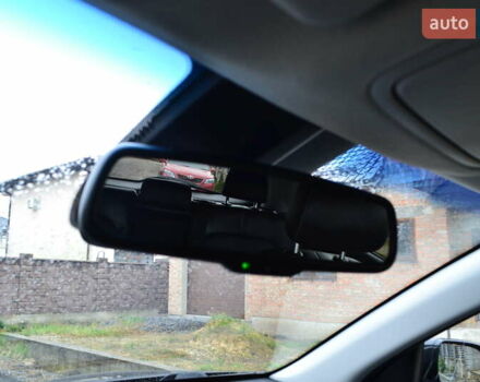 Чорний Кіа Niro, об'ємом двигуна 0 л та пробігом 169 тис. км за 18450 $, фото 67 на Automoto.ua